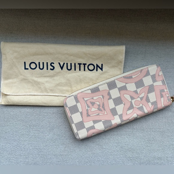 💕 Louis Vuitton Damier Azur Tahitienne Clemence Wallet 💕 - Picture 5 of 16